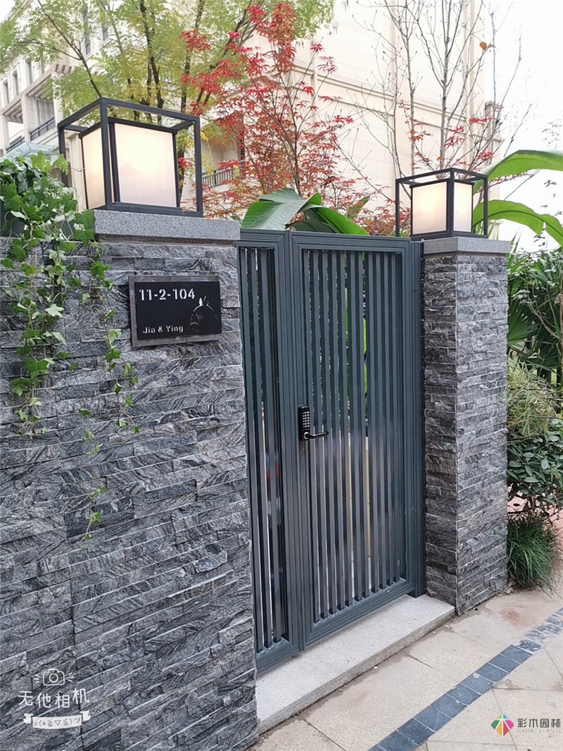 魯能公館私家花園設(shè)計實(shí)景圖